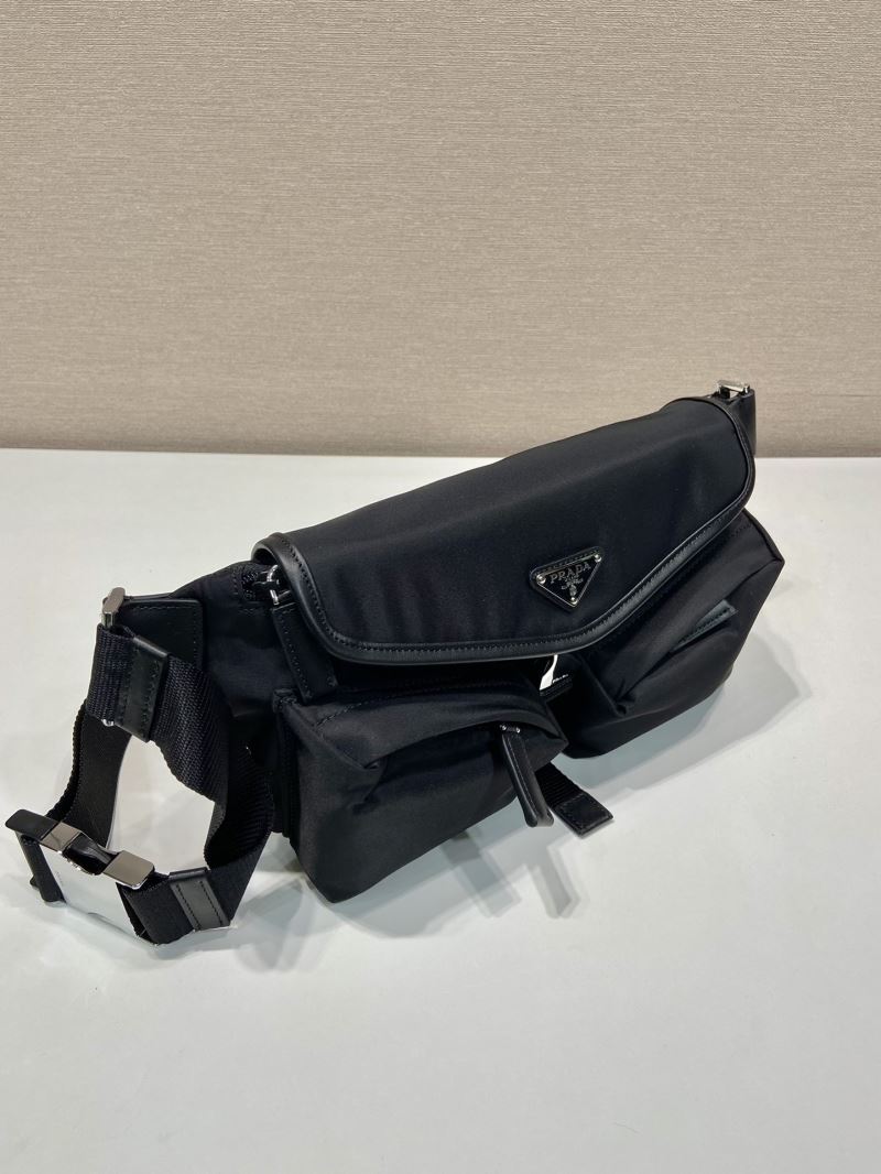 Pra*a waist chest packs